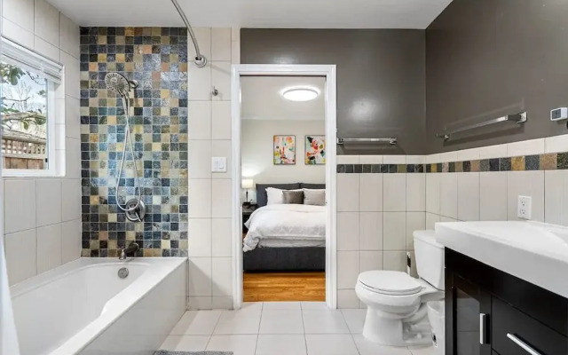Cozy Modern House in Palo Alto