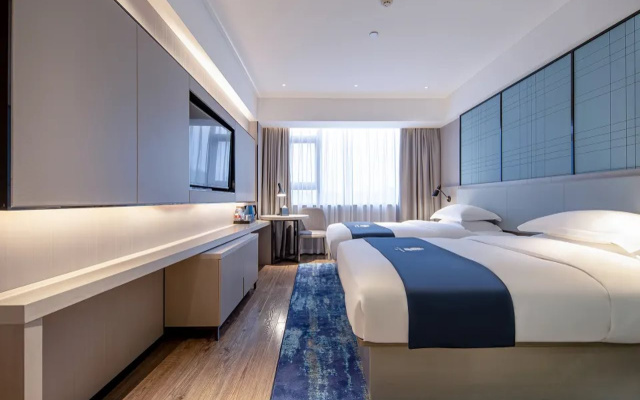 Echarm Hotel (Hechi Yizhou Municipal Center Plaza)