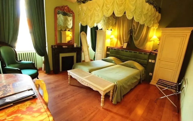 Logis Hotel Moderne Et Pigeon