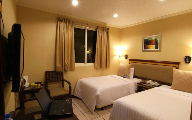 Puti Commercial Hotel