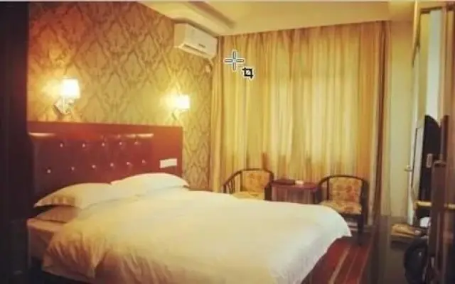 Jun Yi Hotel(中铁连锁君怡酒店(长沙汽车南站店))