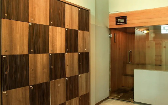 Simply Valore Hotel