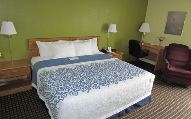 Days Inn Newton