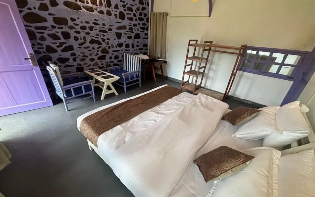Hotel YAN Residency Bhimtal - Nainital