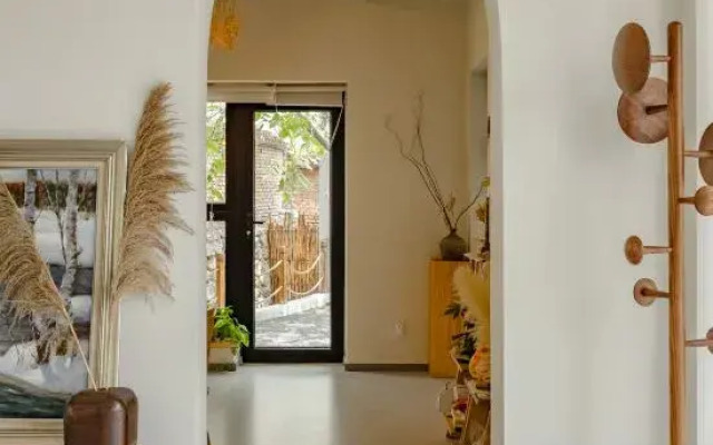 Beijing Walnut Tree Homestay (Huairou Hongluosi Branch)