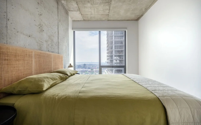 Elegant Studios and Apartments Montreal