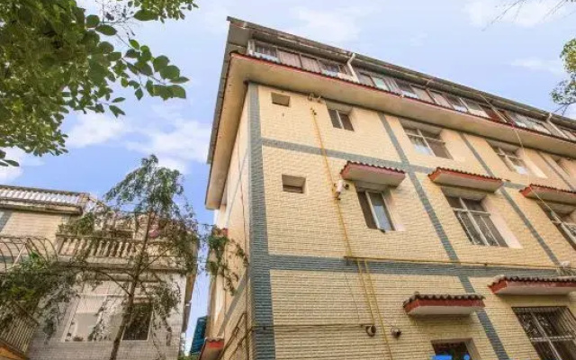 Qingcheng Guanshan Elegant House Chinese Inn