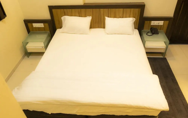 Shree Datta Hotel