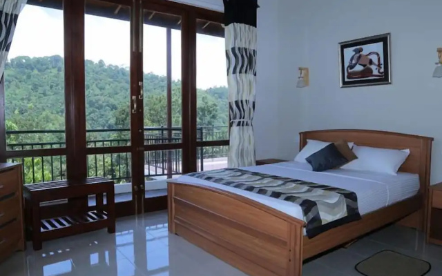 The Springfields Kandy