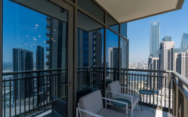 New! Luxurious Living Dubai Creek Balcony & View