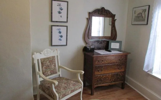 Willow House Inn B&B