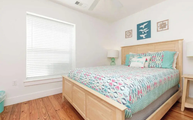 Resort Pool & Pet Friendly Sleeps 9