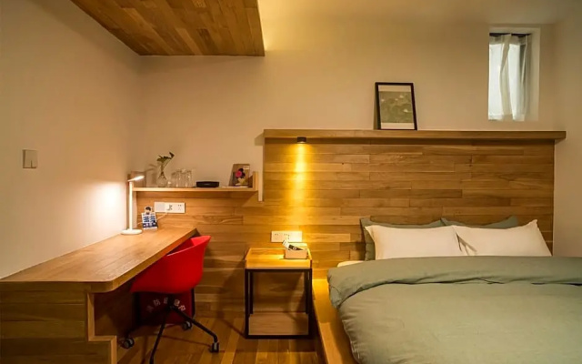 Rock & Wood Cozy House