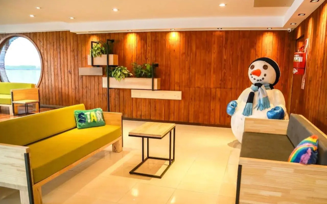 Hotel Ecomax