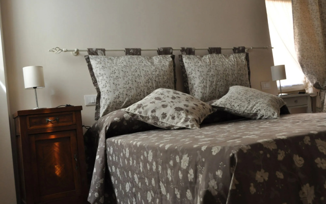 Le Finestre Sul Borgo Rooms
