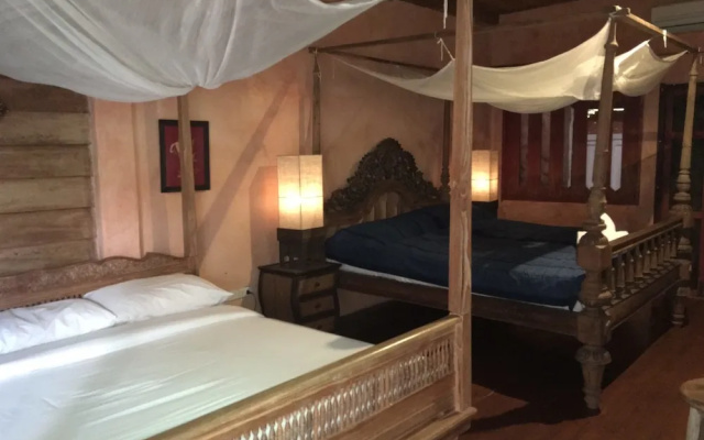 Baan Singkham Resort