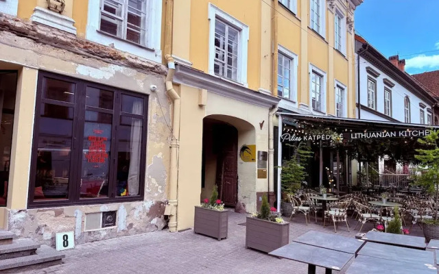 hotelImage