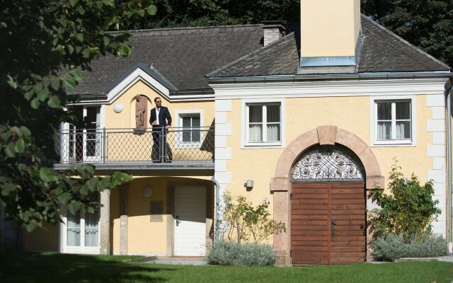Отель ARCOTEL Castellani Salzburg вид на фасад