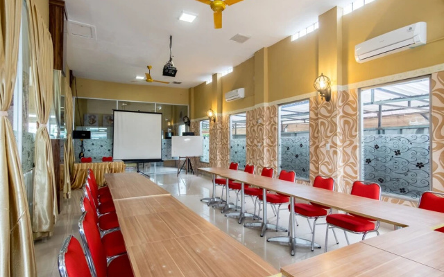 Residence Puri Hotel by OYO