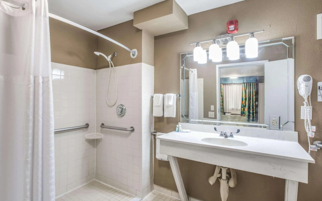 Quality Inn