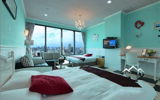 85 Cape Suites