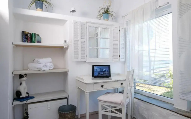 3 Paros All Season Villas