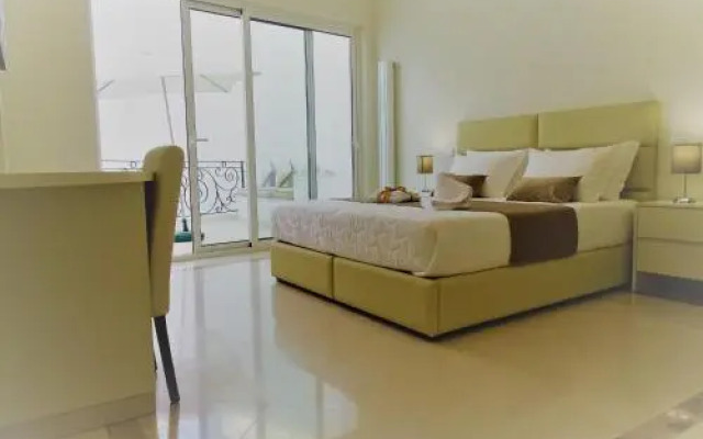 Bowen Luxury Suites