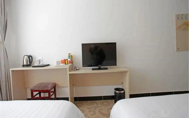 July Sky Business Hotel