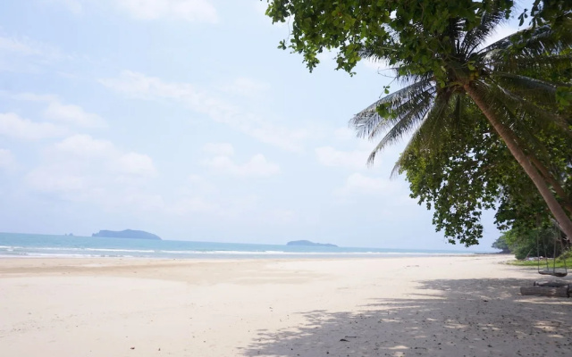 Yaravee Beach and Resort