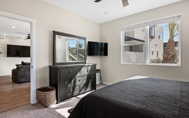 Surf's Up 2 Bedroom Condo