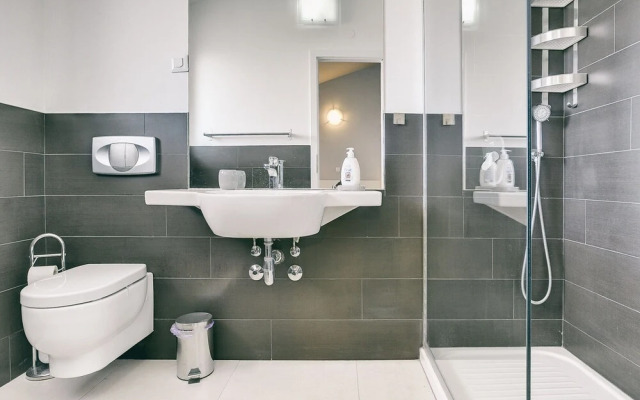 Luxurious Villa with Sauna & Hot Tub in Žminj