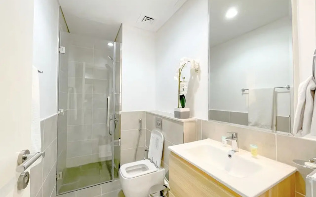 1B-Golf Vita-1805 by bnbme homes