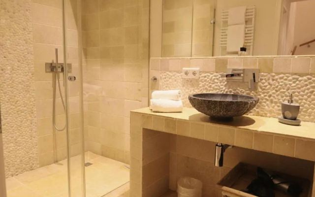 Am Loo 8b, List