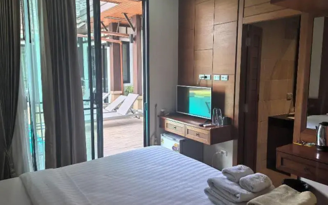 Phuket Meet Holiday Hotel
