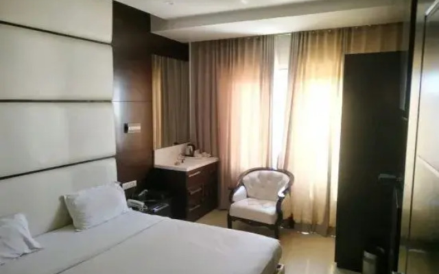Hotel Rangoli Pearl