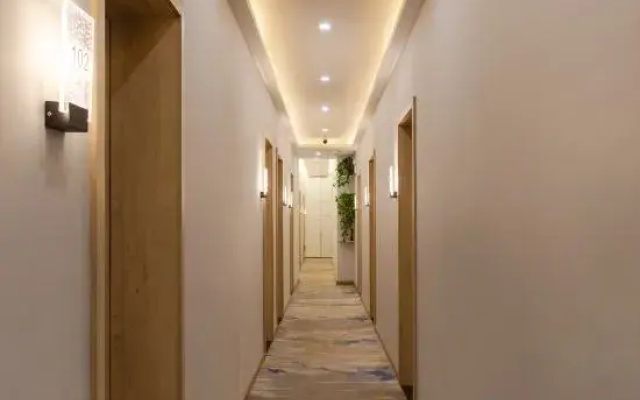Home Inn-UP Hao Sleeping Hotel (Beijing Yuanmingyuan Sports University)