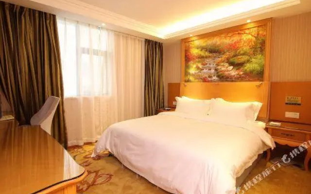 Yierf Hotel (Shenzhen Bantian Wuhe subway station store)