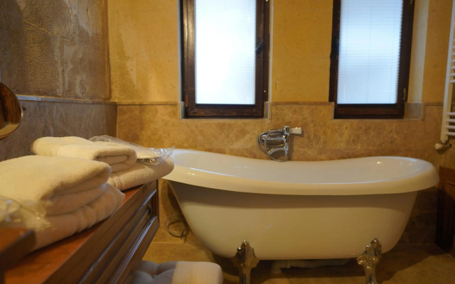Maya Cave Hotel