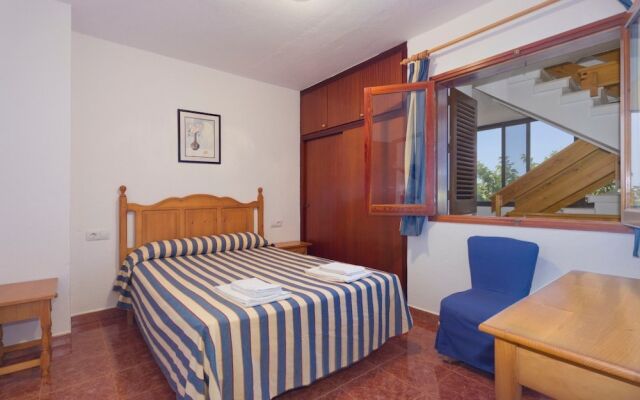 Отель Apartamentos Sol y Mar комната для гостей