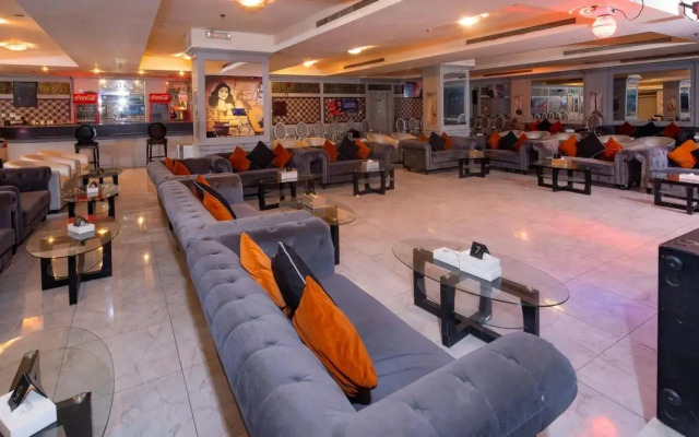 Отель Diva Hotel