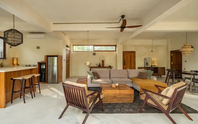 Nowhere Villa