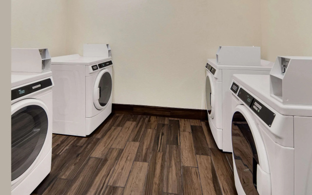 MainStay Suites Dallas Northwest - Irving