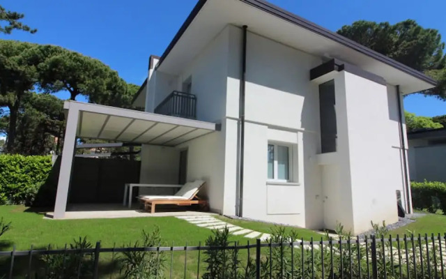 Modern Villa 250mt From the Beach