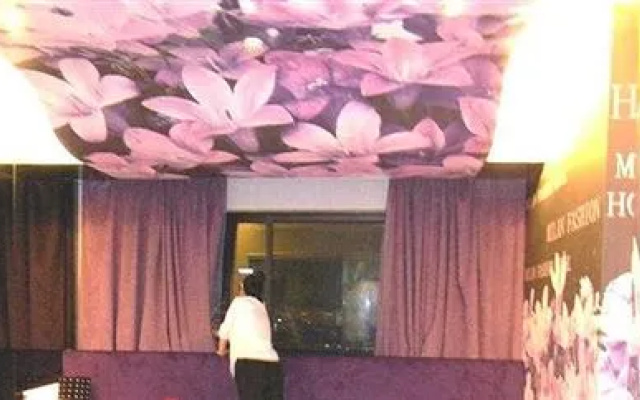 Penguin Aurora City Hotel (Linhai Chonghemen)