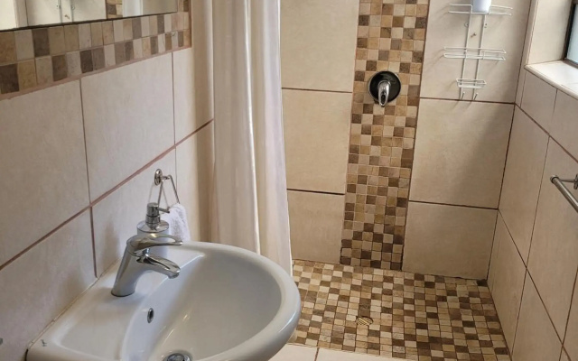Kennington Palms B&B/Self Catering