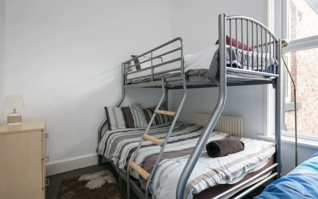 6 Bedroom Chorlton Townhouse