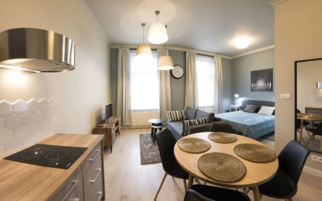 Rister Apartments
