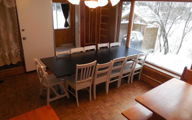 Chalets & appartements Au Chant De La Rivière