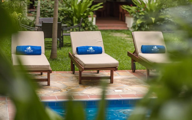 Sea Cliff Court Hotel Luxury Apartments