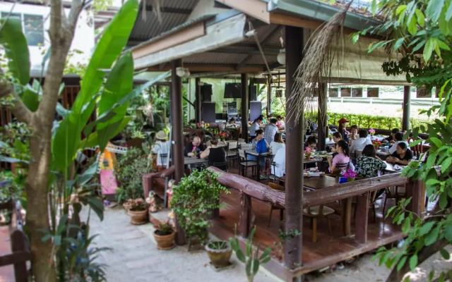 Chang Puak Resort Damnoen Saduak